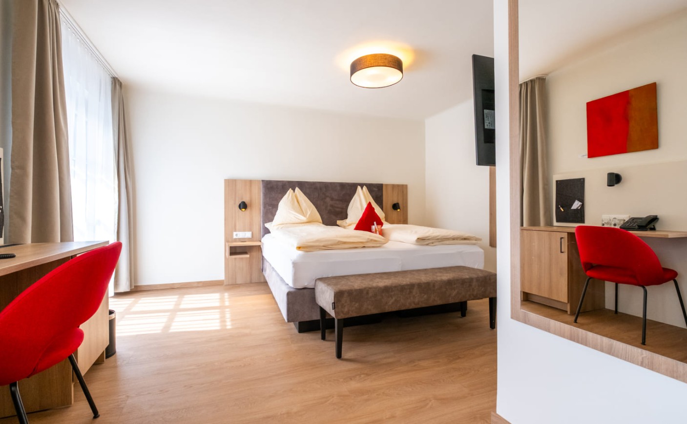 Doppelzimmer Deluxe mit Balkon &ndash; helles Ambiente und wohnlicher Komfort
